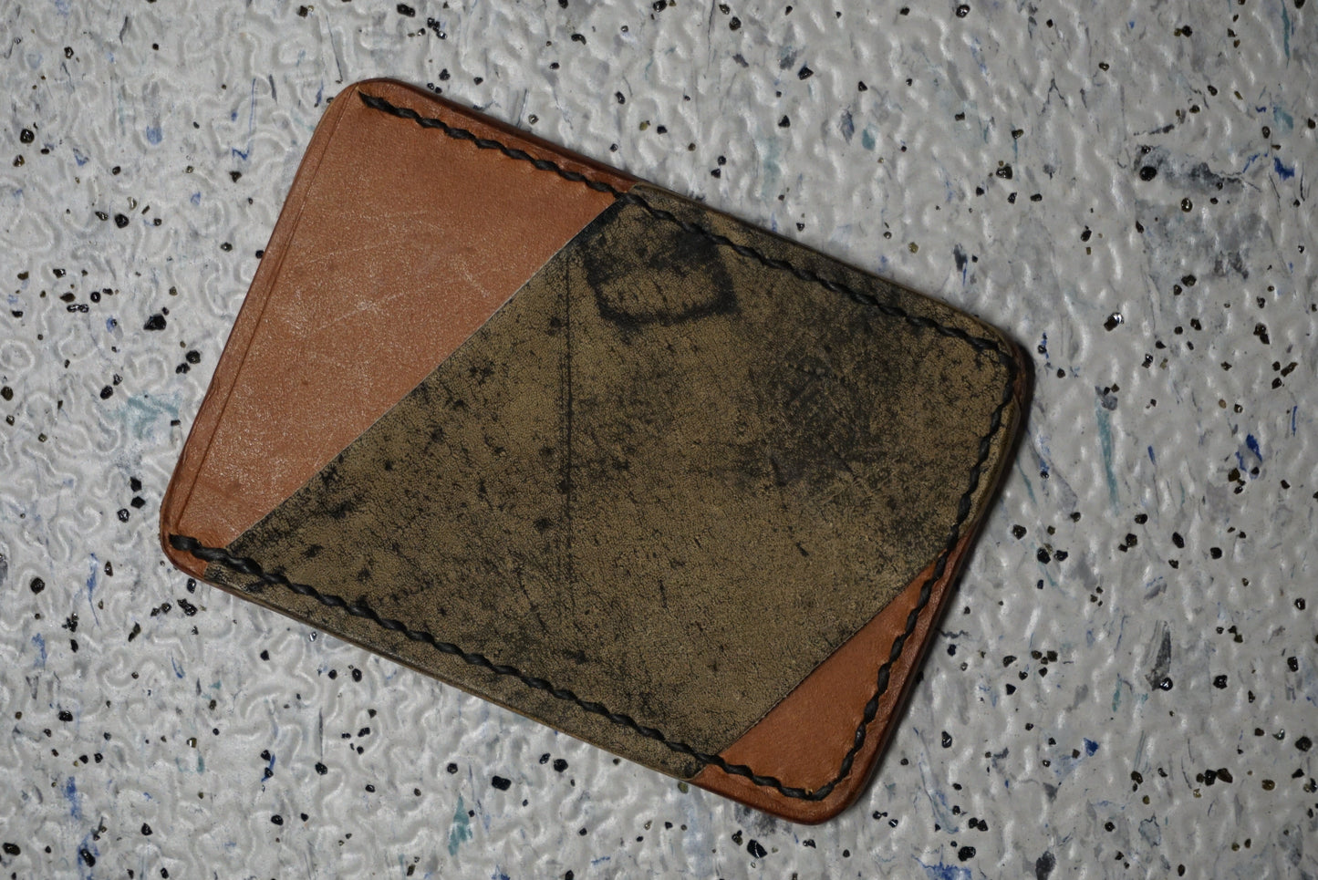 Brown leather minimalist wallet with giraffe card pockets 